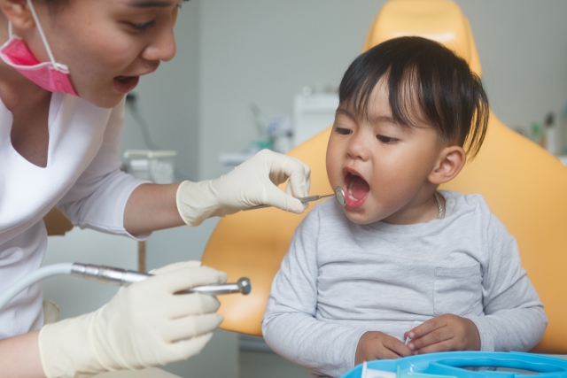 根管治療は子どもの歯にも必要？根管治療による永久歯への影響やメリット・デメリットなどを解説！